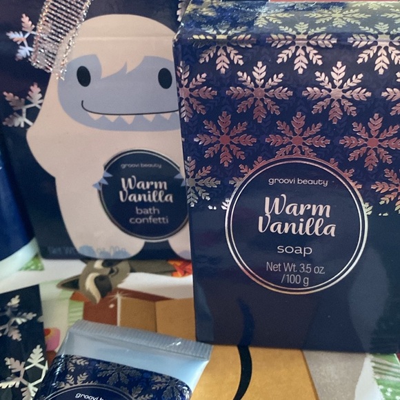 🆕Bath & Body Gift Set: Scent Warm Vanilla- 7 items in set - Picture 6 of 7